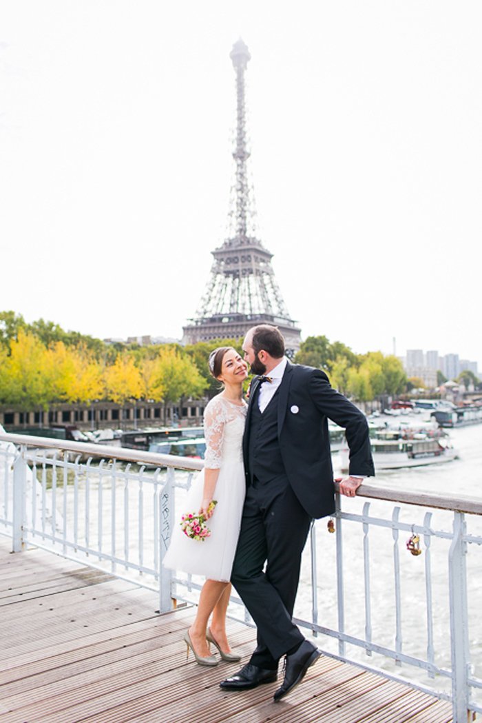 Mariage chic décontracté à Paris / photographe Tiara photographie / publié sur le blog withalovelikethat.fr