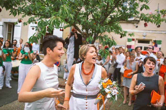 Mariage gay thème voyage en anjou / photographe street focus / publié sur withalovelikethat.fr