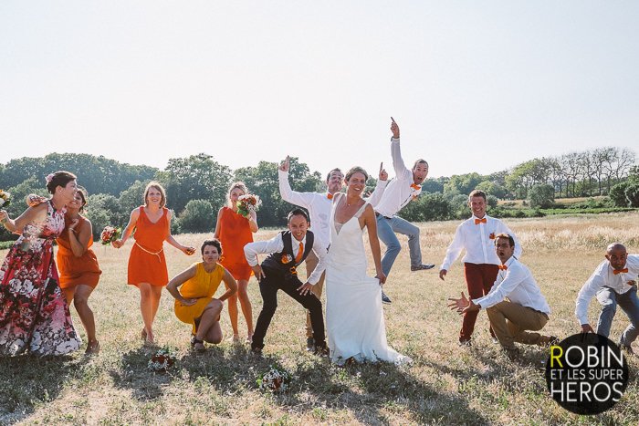 Mariage dans les vignes en orange / photographe Robin et les super heros / publié sur withalovelikethat.fr