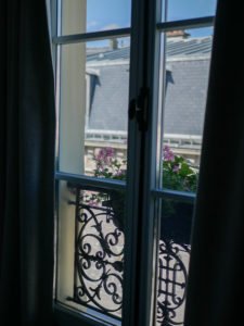 Hôtel Henriette en amoureux à Paris / withalovelikethat.fr